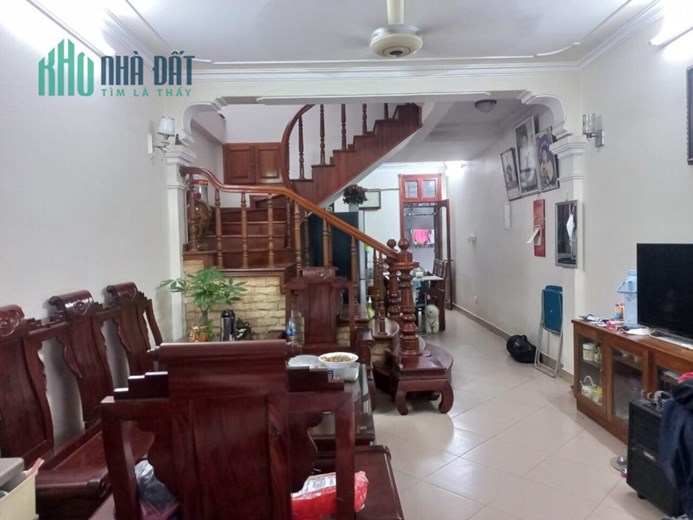 ẢO THẬT ĐẤY!!! Siêu phẩm Hồ Tùng Mậu TT Cầu Giấy  nhỉnh 4 tỷ mà 50m2