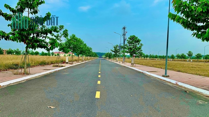 100m2 full thổ cư.Đường 17m ngay trung tâm Hành Chính Bàu Bàng
