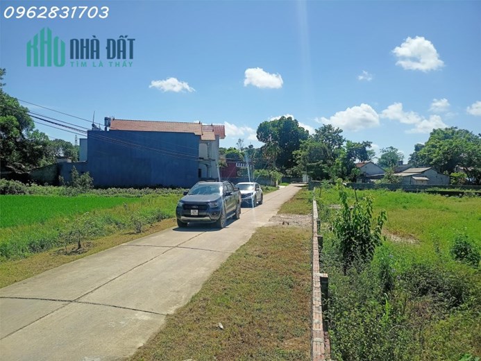 Chủ cần tiền bán nhanh lô đất 2050m hoa hậu Lương sơn giá chỉ nhỉnh 2 tỷ