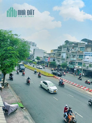 Bán nhà Mặt tiền An Dương Vương ngay Công Viên Phú Lâm, DT: 9x18m, 3 Tầng, 28 tỷ (TL)
