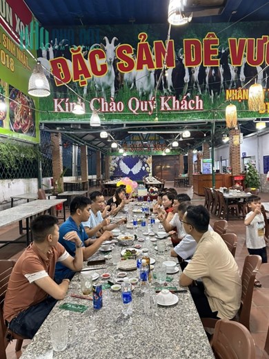 Sang lại quán DÊ VƯỜN XOÀI tại Quận 12, DT1000m2 chỉ 950tr. Lh:0988952222