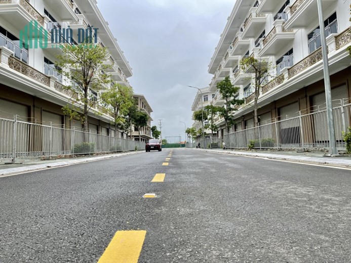 BÁN NHÀ PHỐ 4 TẦNG, GIÁ 13,2 TRIỆU/M2.  SANG TÊN SỔ NGAY  - KĐT XUÂN HƯNG - HOTLINE: 0966 343 969