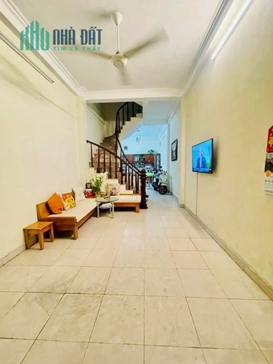 BẠCH MAI - TRUNG TÂM HAI BÀ - NHÀ ĐẸP CHỦ TỰ XÂY - HAI THOÁNG.