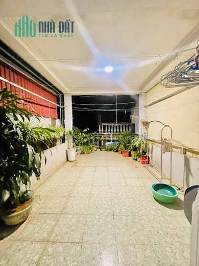 BẠCH MAI - TRUNG TÂM HAI BÀ - NHÀ ĐẸP CHỦ TỰ XÂY - HAI THOÁNG.