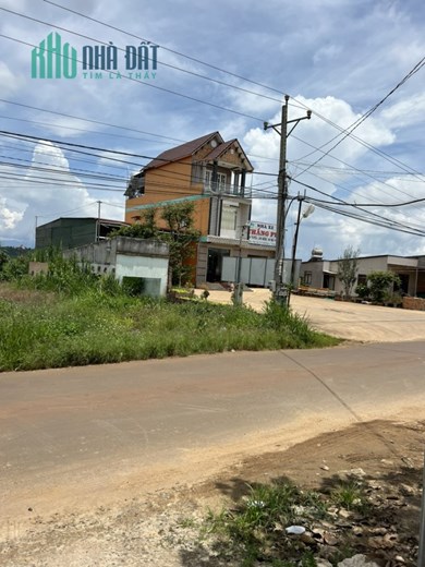 Chính chủ cần bán đất tại Thôn 8 - Xã Hoài Đức - Huyện Lâm Hà - Lâm Đồng