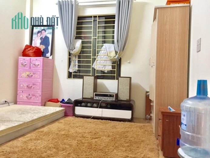 Chùa Láng, đẹp, oto gần, ngõ nông, 38m, 5T, mt 4m, 4.4 tỷ