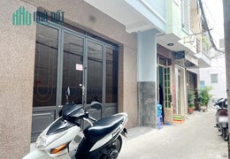 Nhà mới, sát MT Dương Bá Trạc, HXH P2Q8 - 12 triệu/Tháng