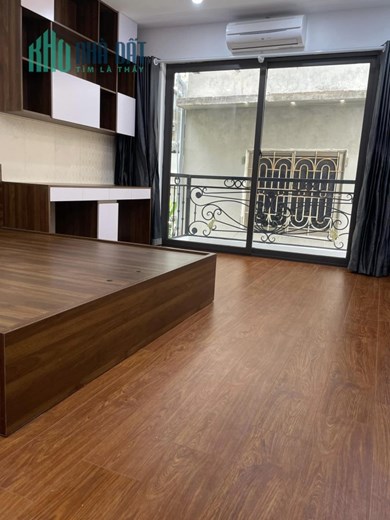 Siêu hiếm cc bán nhà Mỹ Đình gần 40m2 x 6T, thang máy, đầy đủ nội thất, giá hơn 4 tỷ