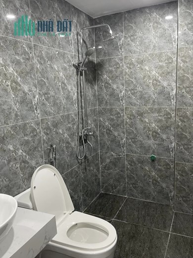 Siêu hiếm cc bán nhà Mỹ Đình gần 40m2 x 6T, thang máy, đầy đủ nội thất, giá hơn 4 tỷ