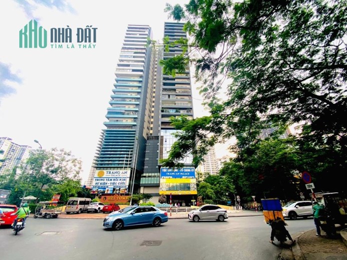 Hàng hiếm, Hei Tower Ngụy Như Kon Tum tầng đẹp - 3Pn - 130m2 giá 5 tỷ SĐCC