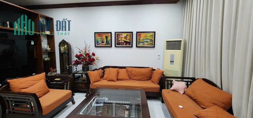 Cho thuê nhà Trung Kính, 75m2 mặt tiền 6m thang máy làm văn phòng, nhà ở