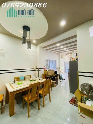 Nhà Bán Gần Ngã Tư Bốn Xã, Hẻm Xe Hơi,3 Tỷ 3