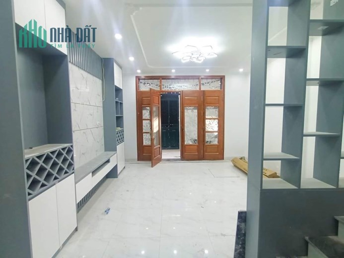 CHÍNH CHỦ Bán nhà riêng MINH KHAI, 45m 5Tầng, 5 ngủ, MT 4,4m giá 3 tỷ5
