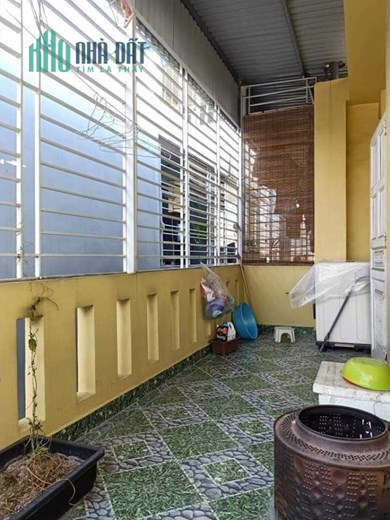 Cho thuê nhà nguyên căn, HGĐ, ở nhóm, 30m2, 5T, 4N, đủ đồ, Phạm Văn Đồng