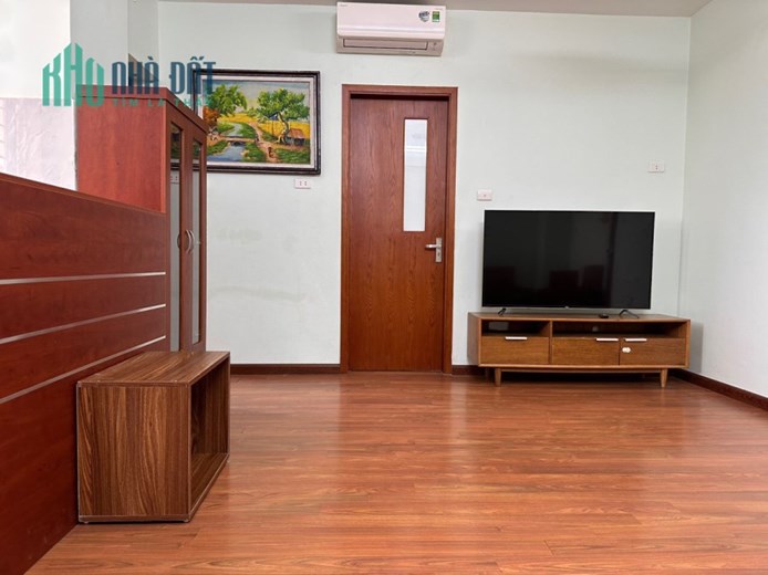 Chính chủ bán căn hộ tòa B11A KĐTM Nam Trung Yên cầu Giấy 65 m2 2 ngủ,2 wc ,1khach giá 2,5 tỷ.