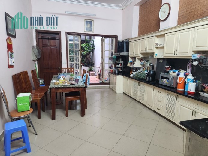 Chính chủ cần bán nhà 4 tầng mặt phố Bờ Sông Sét ngõ 553 Giải Phóng