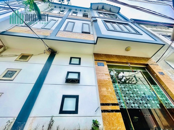 Bán nhà 48m2 x 3 tầng ngay ngõ Ngô Gia Tự giá 2.65 tỷ