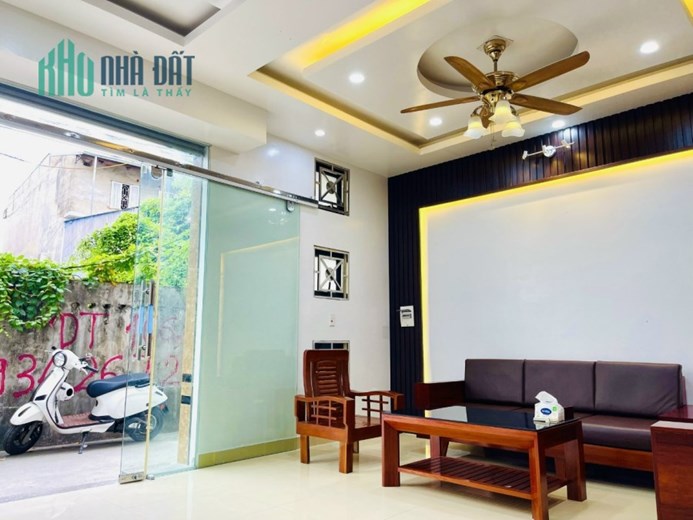 Bán nhà 48m2 x 3 tầng ngay ngõ Ngô Gia Tự giá 2.65 tỷ