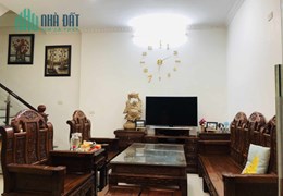 Cho thuê nhà nguyên căn, HGĐ, 50m2, 5T, 5N, đủ đồ, 14.5tr, Tân Xuân.