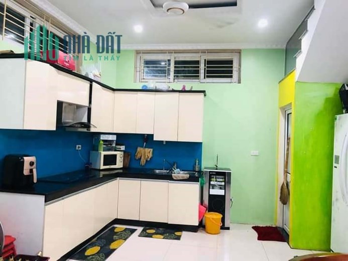 Cho thuê nhà nguyên căn, HGĐ, 50m2, 5T, 5N, đủ đồ, 14.5tr, Tân Xuân.