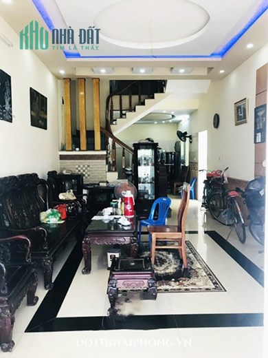 Bán nhà mặt ngõ to Trung Lực, diện tích 58m 4 tầng, ô.tô đỗ cửa GIÁ 4.5 tỉ