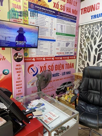 Cần sang nhượng cửa hàng vietlot! Đ/c : 313 Văn Chương, Đống Đa, Hà Nội.