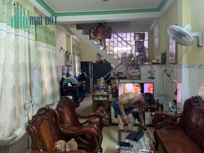 LÔ GÓC XE TẢI NÉ TRÁNH VÀO TẬN NHÀ - VỊ TRÍ SIÊU ĐẸP - 3 PN - HIẾM CÓ