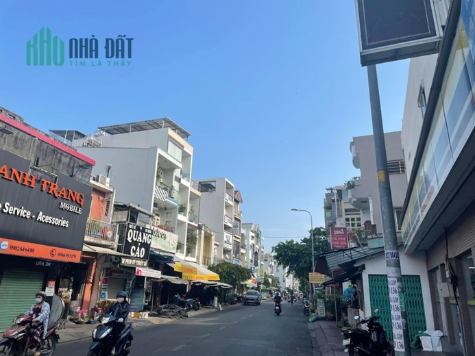 Bán nhà Mặt tiền Bàu Cát ngay Đồng Đen, DT: 8x22m, nhà 2 Tầng, tiện xây Biệt thự, 26 tỷ.