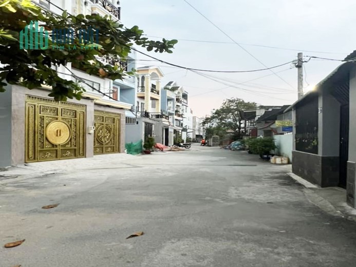 MẶT TIỀN VIEW KÊNH 7M, NGAY UBND PHƯỜNG THẠNH XUÂN Q12, NGANG 5.6M, 109M2, 2 TẦNG CHỈ HƠN 4 TỶ.