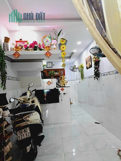 Bán Gấp Nhà Luỹ Bán Bích 80m2 DT sàn,4 Tầng Nhỉnh 2 tỷ