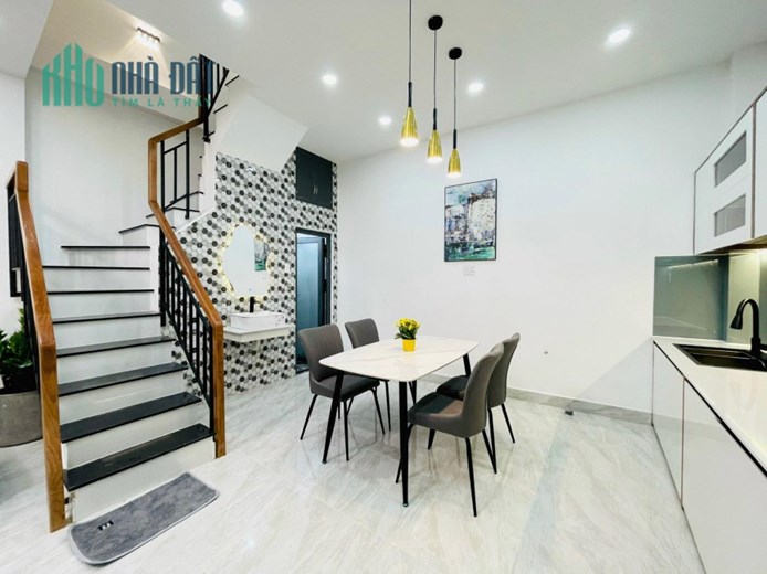 Bán Gấp nhà 48m2, Đường Hoàng Hoa Thám, Phường 5, Quận Phú Nhuận.
