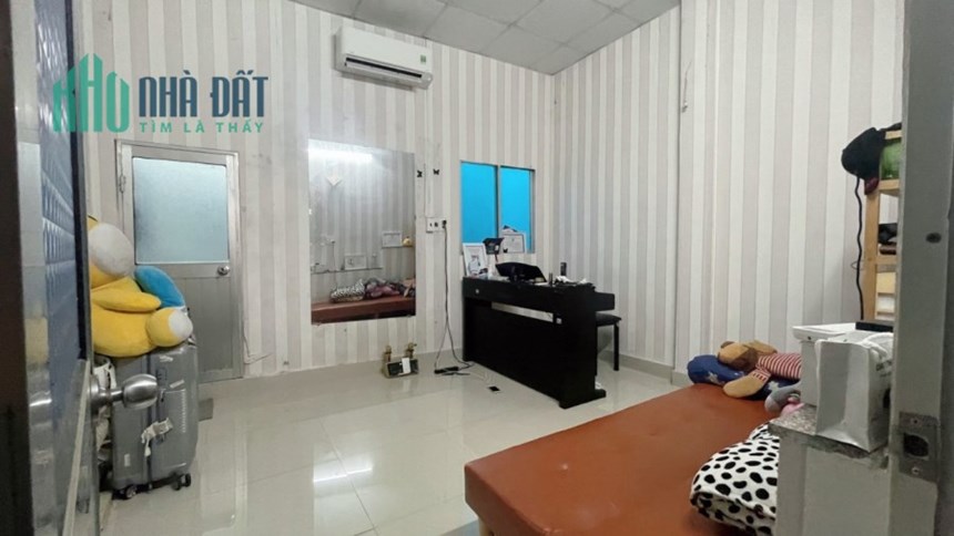 Ngộp HXH Quận 3 Ngay Vòng Xoay Dân Chủ - 4x17m