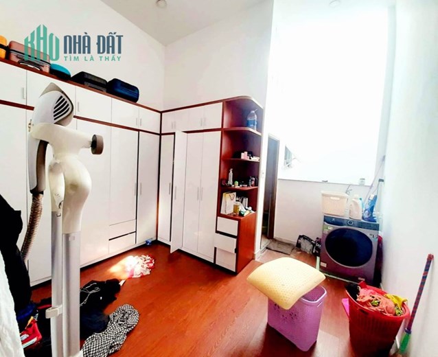 Nhà Tân Kỳ Tân Quý, 80m2, Giá Rẻ 5.3x15x3tầng, Hẻm Ô Tô, Đối Diện Aeon, Chỉ 6.5 Tỷ