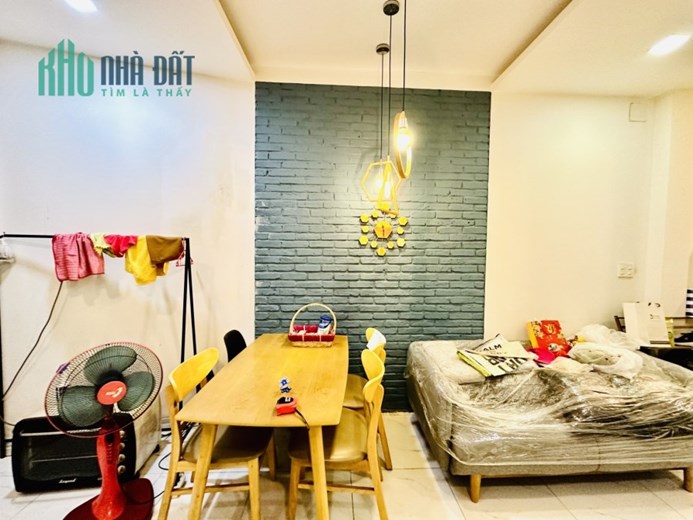 Bán Nhà Lê Văn Sỹ Q3, hxh, 86m2 ngang 4m, 3 Tấng 4 Pn Giá 9.9 Tỷ