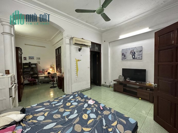 Bán nhà Vĩnh Hưng 108m MT5m ô tô kinh doanh gần chợ đối diện trường học