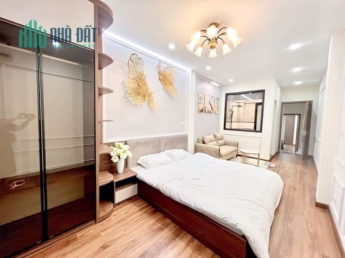 Hiếm! Pháo Đài Láng, 2 thoáng, ở luôn, thông, ba gác tránh, nông, 50m x 5T, 5.8 tỷ