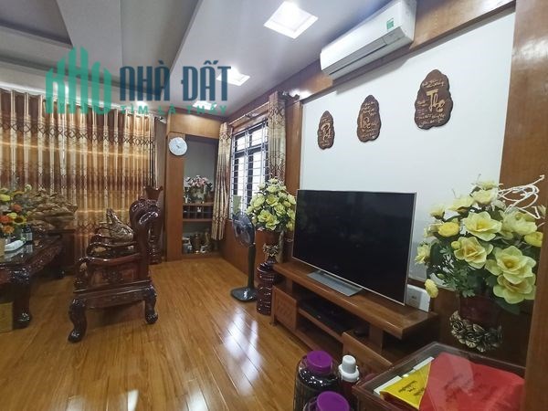 BÁN NHÀ PHÙNG CHÍ KIÊN CẦU GIẤY, PHÂN LÔ, ÔTÔ VÀO NHÀ, 3 THOÁNG, 52M2 CHỈ NHỈNH 7TỶ