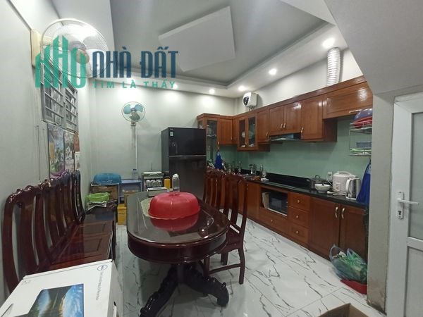 BÁN NHÀ PHÙNG CHÍ KIÊN CẦU GIẤY, PHÂN LÔ, ÔTÔ VÀO NHÀ, 3 THOÁNG, 52M2 CHỈ NHỈNH 7TỶ