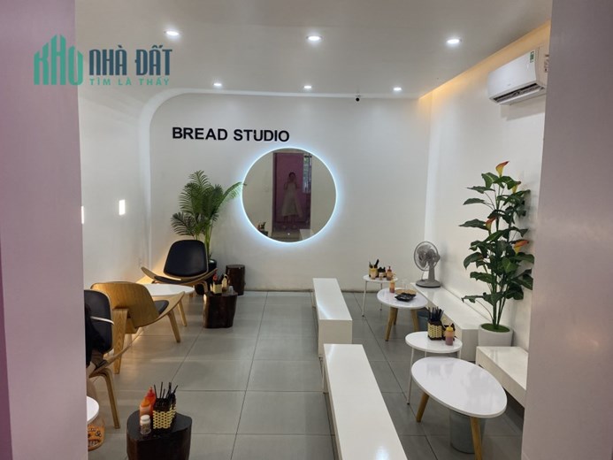 Chủ Quán Tháng Sau Đẻ Nên Sang Nhượng Gấp Quán Ăn Đang Hoạt Động Tốt Vị Trí Đẹp.
