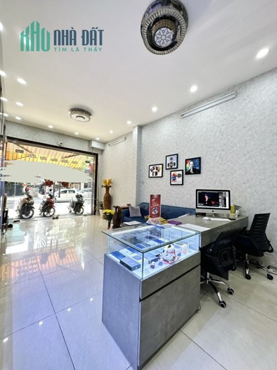 Bán Nhà Mặt Tiền Kinh doanh Lê Hồng Phong  Q5 -5 tầng, 6pn, chỉ 23 tỷ thưng lượng