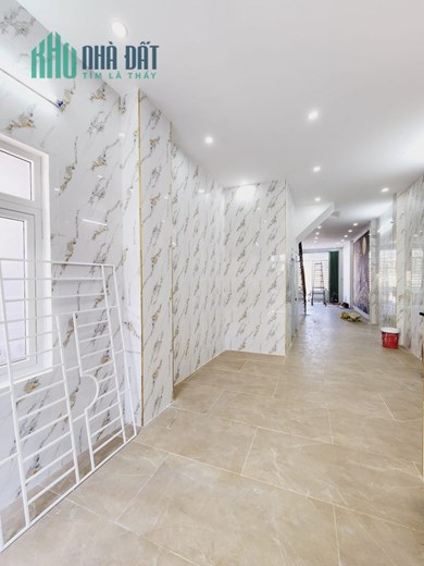 Bán Home Stay Hẻm Ôm Góc 2 Ô Tô P.Ngô Mây Quy Nhơn , 62m2 , Giá 6 Tỷ 200Tr