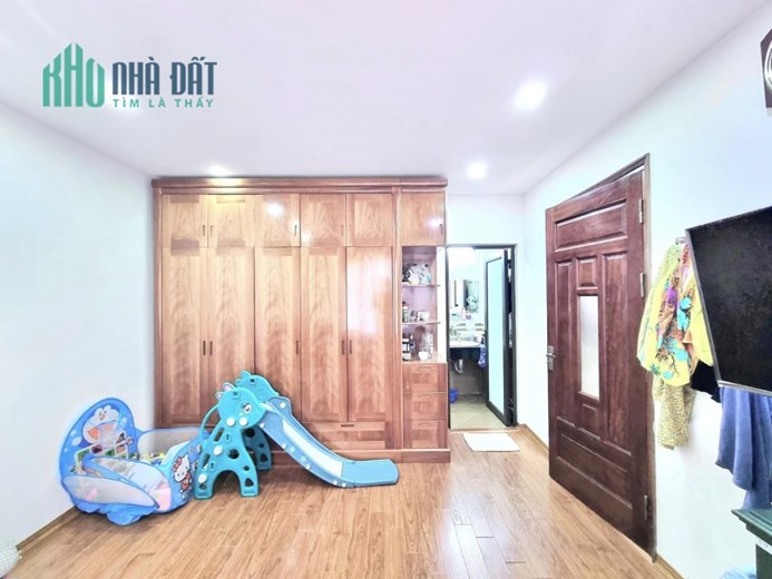 Siêu phẩm Thanh Xuân 35m x 5 tầng, mt: 5.2M