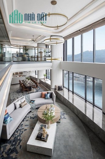 Bán căn penthouse VIP Long Biên diện tích lớn 271m2 view công viên hồ điều hòa 22ha