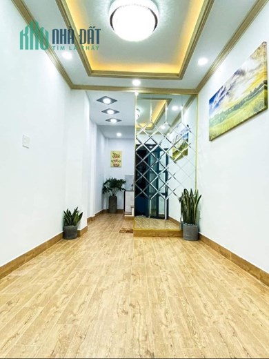 Trần xuân Soạn Q7  Nhà mới 3 tầng 4 PN  Gần mặt tiền  Chỉ 2.85 tỷ