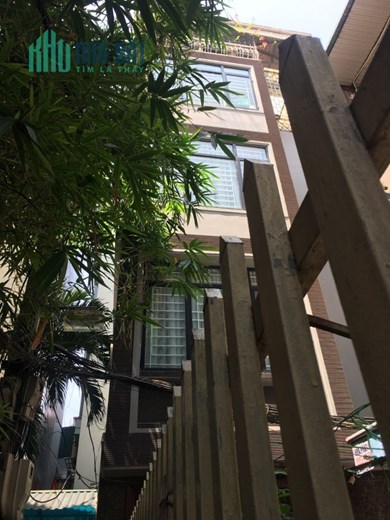 Nhà Pháo Đài Láng sát Nguyễn Chí Thanh, DT 65m2, 5T, MT 4.5m, Nhỉnh 8 tỷ.