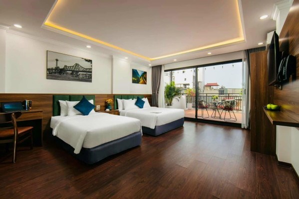Bán Toà Khách Sạn Cầu Giấy, Lô Góc Đẳng Cấp 115m2, 8 tầng MT 7m DT 6000 đô hàng tháng LH 0968456498