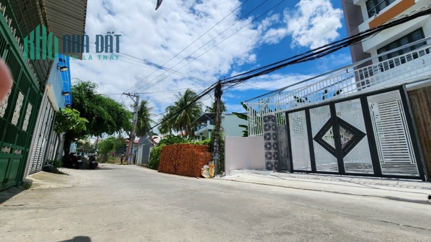 LƯƠNG ĐÌNH CỦA NHA TRANG . 2 LẦU 4PN3WC HƯỚNG ĐÔNG NAM. GIÁ 3TỶ950
