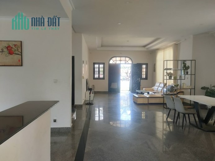 Biệt thự đẹp 400m2t, 6pn, an ninh 24h, yên tĩnh, hồ bơi, Tennis, du thuyền