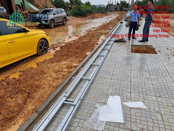 Đàu tư sinh lời với diện tích 200m2 . đường liên huyện 17,5m phân khúc giá chưa đến 300tr/1 lô .