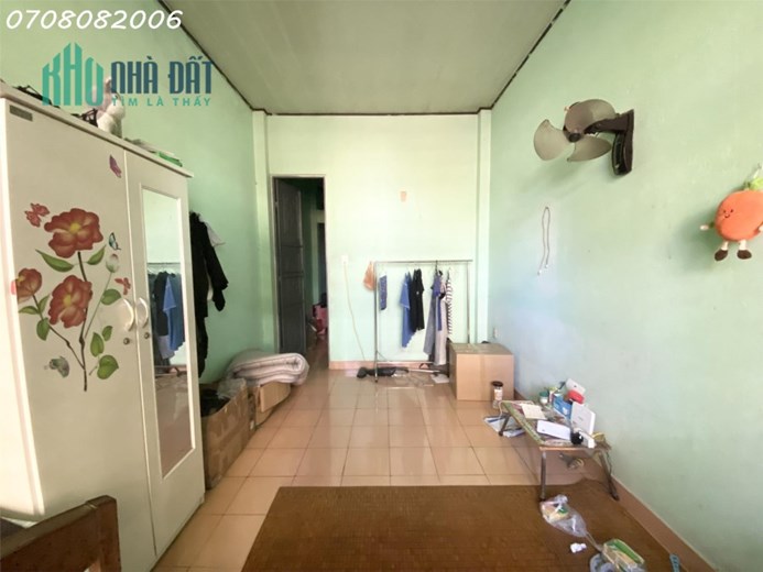 Bán nhà NPN và thân gửi hoa hồng 1, nhờ ACE dịch vụ bán giúp nhà dưới đây